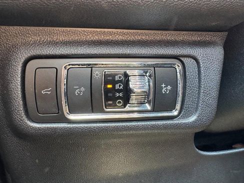 Used 2023 Lincoln Corsair Reserve w/ Equipment Group 201A AWD/4WD image 22
