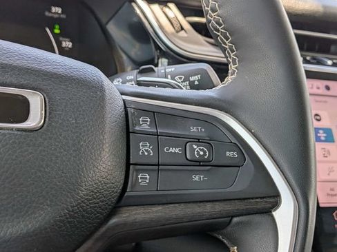 Used 2024 Jeep Grand Cherokee Limited 4xe AWD/4WD image 30