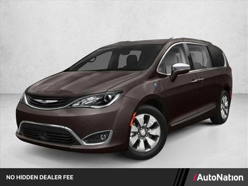 Used 2018 Chrysler Pacifica Limited w/ Advanced Safetytec Group FWD image 1