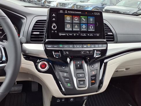 New 2026 Honda Odyssey Touring image 17
