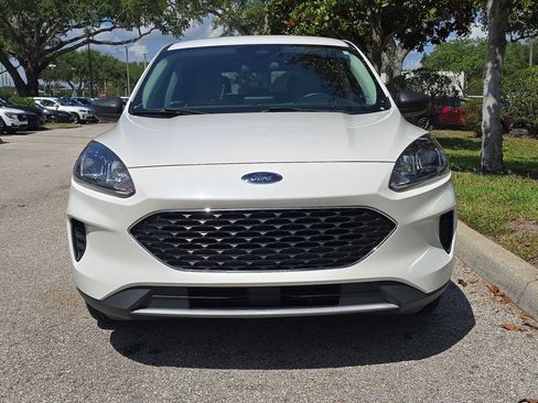 Certified 2022 Ford Escape SE w/ Convenience Package FWD image 2
