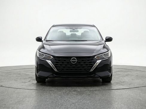 Used 2025 Nissan Sentra S FWD image 2