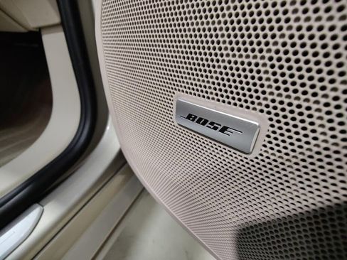 Used 2013 Cadillac XTS Luxury w/ Driver Awareness Package image 9