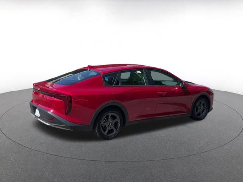 Used 2025 Kia K4 LXS image 14