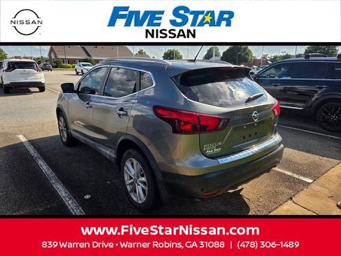 Used 2019 Nissan Rogue Sport SV w/ Technology Package FWD image 6