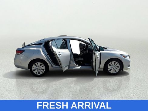 Used 2023 Nissan Sentra S FWD image 16