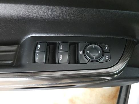 Used 2023 GMC Acadia SLT image 55