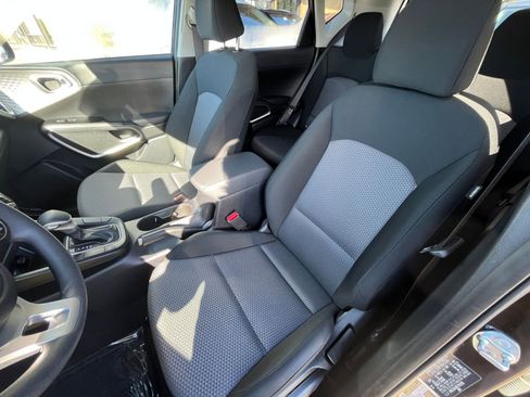 Used 2025 Kia Soul LX w/ LX Technology Package image 36