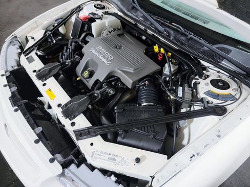 Used 2001 Buick Regal GS w/ Prestige Pkg image 36