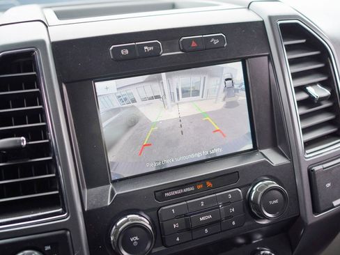 Used 2022 Ford F250 XLT w/ XLT Premium Package AWD/4WD image 31