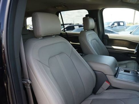 Used 2019 Ford Expedition Limited RWD image 21
