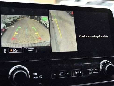 Used 2021 Nissan Armada Platinum image 15