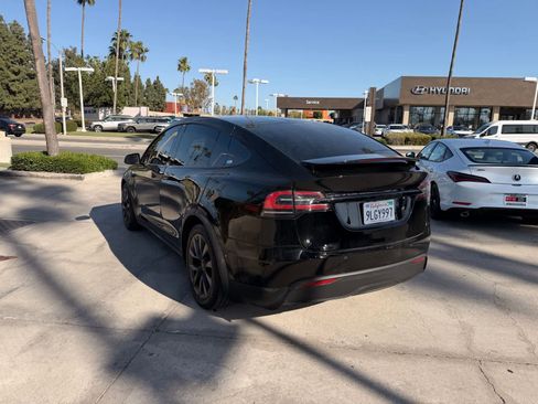 Used 2022 Tesla Model X AWD/4WD image 3