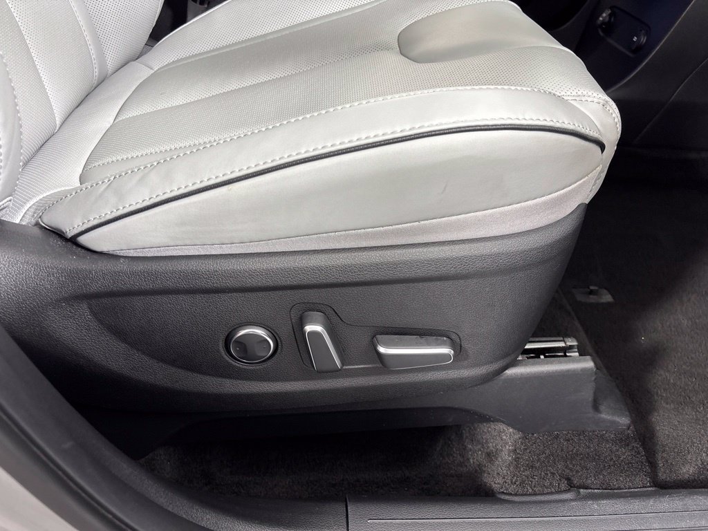 Used 2024 Hyundai Palisade SEL FWD image 4