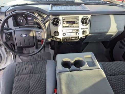 Used 2015 Ford F350 XLT w/ Snow Plow Prep Package image 30