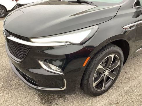 Used 2022 Buick Enclave Essence w/ Sport Touring Edition image 25