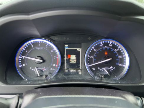 Used 2019 Toyota Highlander XLE AWD/4WD image 29