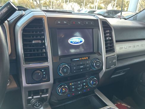 Used 2021 Ford F350 Lariat w/ Lariat Ultimate Package image 9