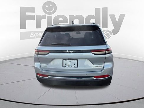 Used 2023 Jeep Grand Cherokee Limited w/ Trailer Tow Prep Group (B) AWD/4WD image 7