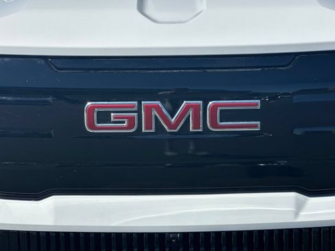 Used 2026 GMC Sierra EV Elevation AWD/4WD image 43