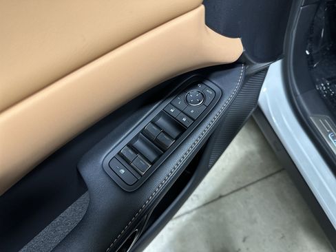 New 2026 Lexus RX 450h AWD image 14