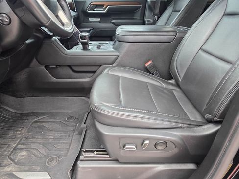 Used 2023 GMC Sierra 1500 Denali AWD/4WD image 10
