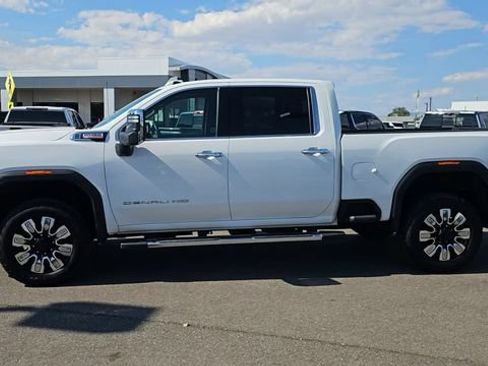 Used 2024 GMC Sierra 3500 Denali w/ Denali Reserve Package AWD/4WD image 6