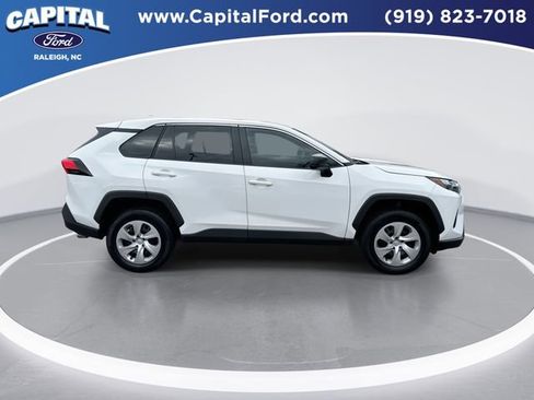 Used 2024 Toyota RAV4 LE image 9