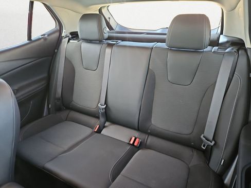 Used 2020 Buick Encore GX Preferred w/ Cold Weather Comfort Package image 9