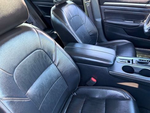 Used 2019 Nissan Altima 2.5 SL FWD image 11