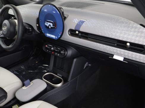 Used 2025 MINI Cooper S FWD image 18