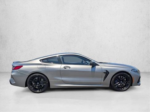 Used 2022 BMW M8 Competition w/ M Carbon Exterior Package AWD/4WD image 4