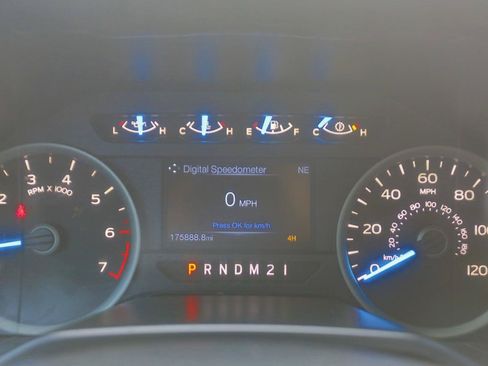 Used 2015 Ford F150 XLT w/ Equipment Group 301A Mid AWD/4WD image 7