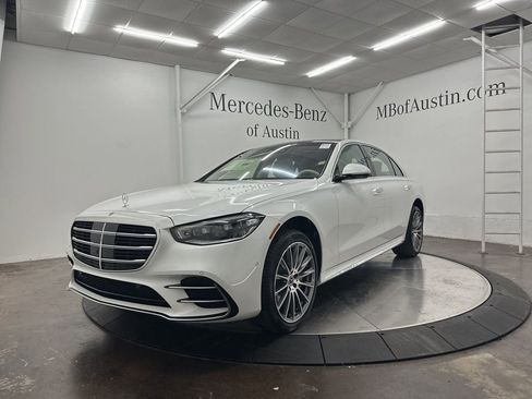 Used 2025 Mercedes-Benz S 580 S 580 image 3