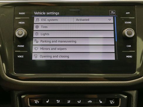 Used 2021 Volkswagen Tiguan SE w/ Panoramic Sunroof Package AWD/4WD image 31
