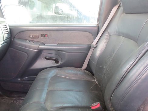 Used 2002 Chevrolet Silverado 2500 LT w/ Off-Road Skid Plate Pkg image 23