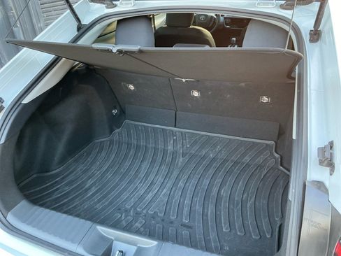 Used 2024 Toyota Prius LE image 27