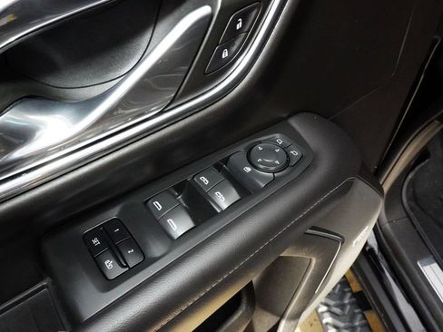 Used 2021 Chevrolet Tahoe Z71 w/ Rear Media and Nav Package AWD/4WD image 25