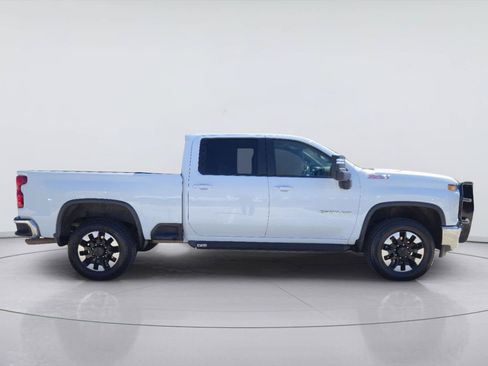 Used 2020 Chevrolet Silverado 2500 LT w/ All Star Edition AWD/4WD image 6