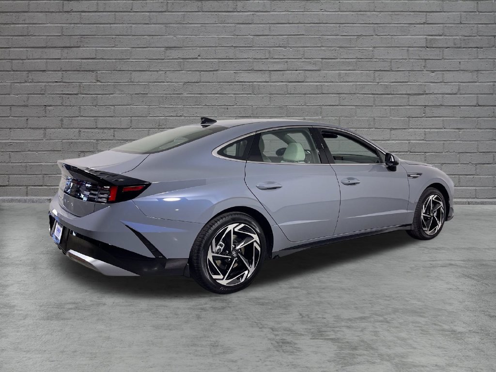 New 2026 Hyundai Sonata SEL FWD image 11