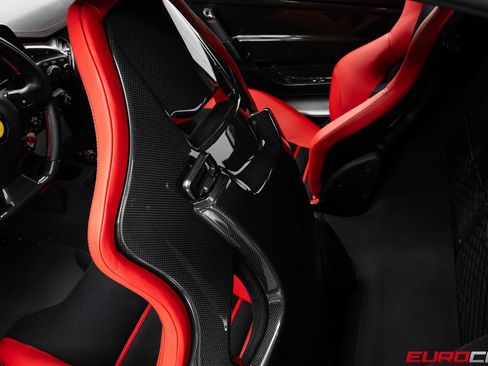 Used 2015 Ferrari 458 Speciale Coupe RWD image 45