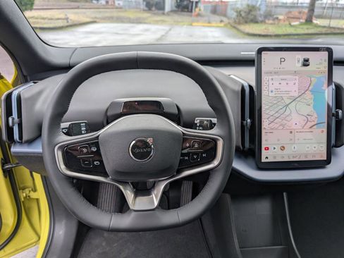 Used 2025 Volvo EX30 Ultra w/ Climate Package image 17