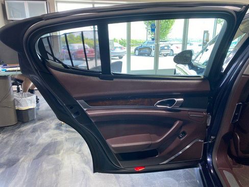 Used 2014 Porsche Panamera S RWD image 13