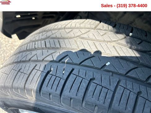 Used 2013 Toyota RAV4 Limited AWD/4WD image 23
