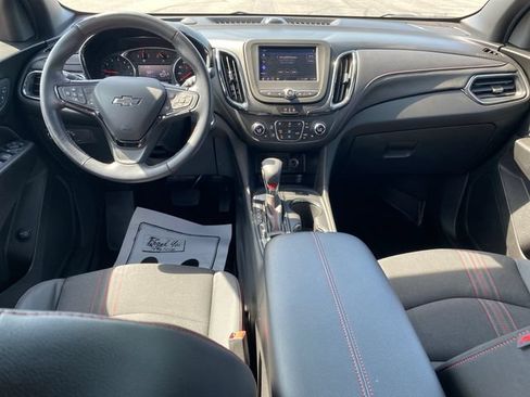 Used 2022 Chevrolet Equinox RS w/ LPO, Cargo Package FWD image 5