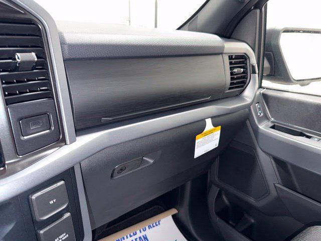 New 2026 Ford F150 XLT w/ Equipment Group 302A MID AWD/4WD image 28