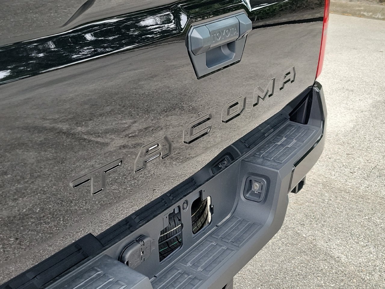 Used 2026 Toyota Tacoma SR5 RWD image 6
