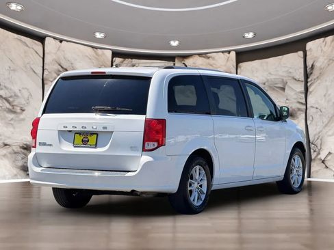 Used 2019 Dodge Grand Caravan SXT FWD image 5