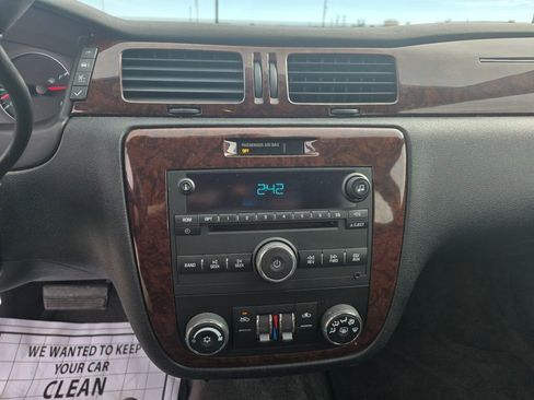 Used 2011 Chevrolet Impala LT image 16