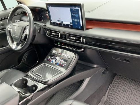 Used 2022 Lincoln Nautilus Reserve AWD/4WD image 24